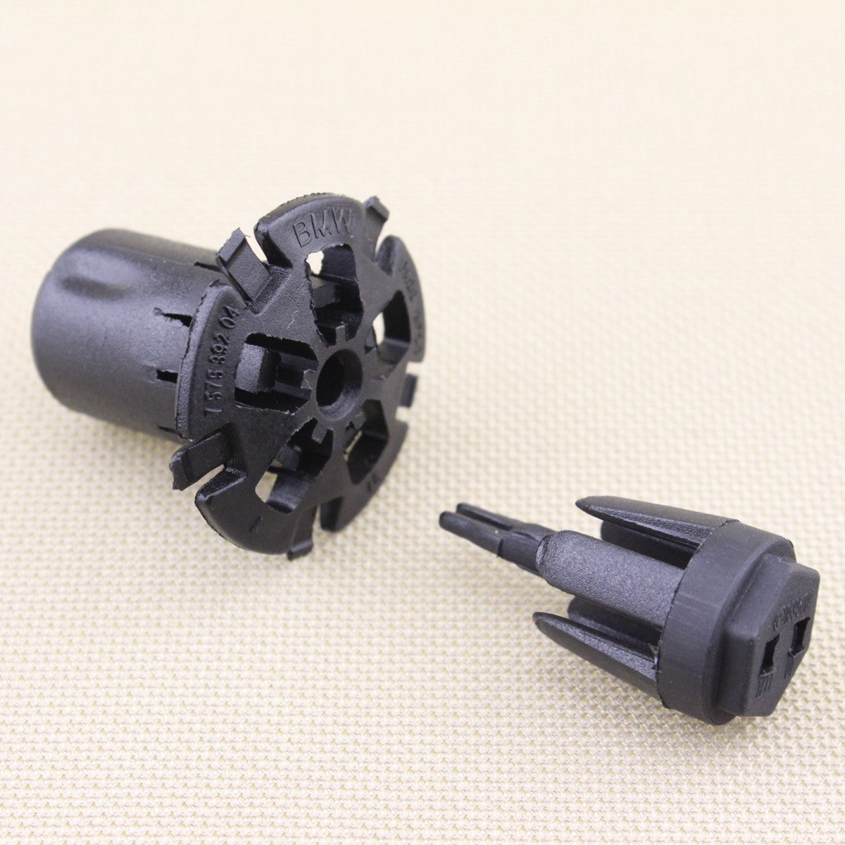 17117595701 Suitable for BMW 1Suit cooling radiator upper support clip