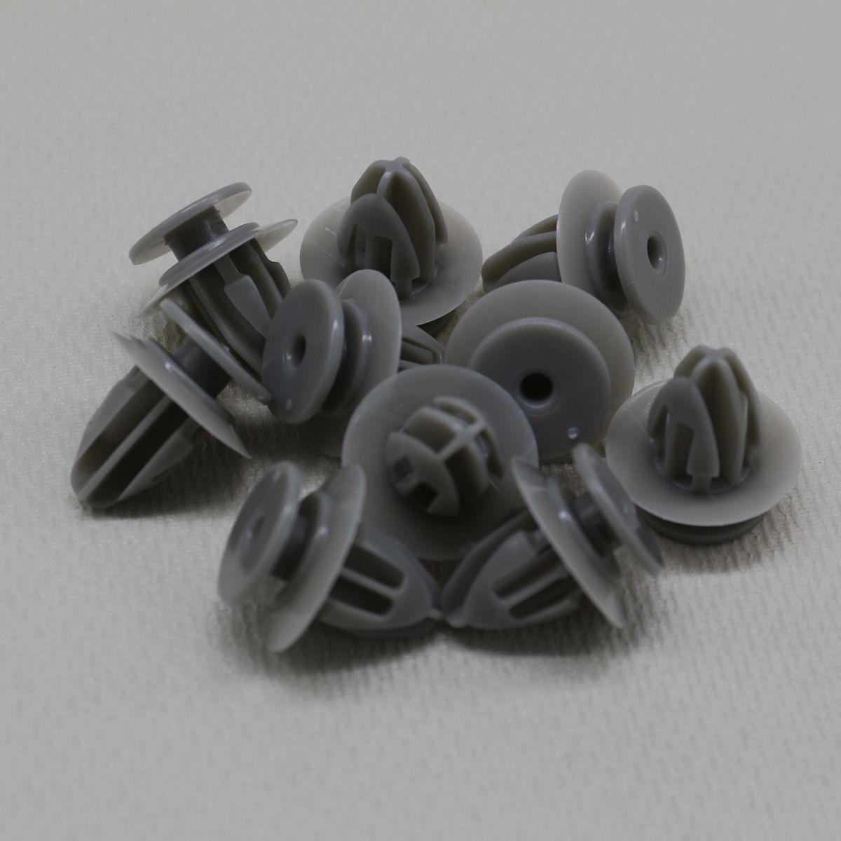new 10X wheel opening forming clamp KD5351W24 for Mazda CX-3, CX-5, CX-9