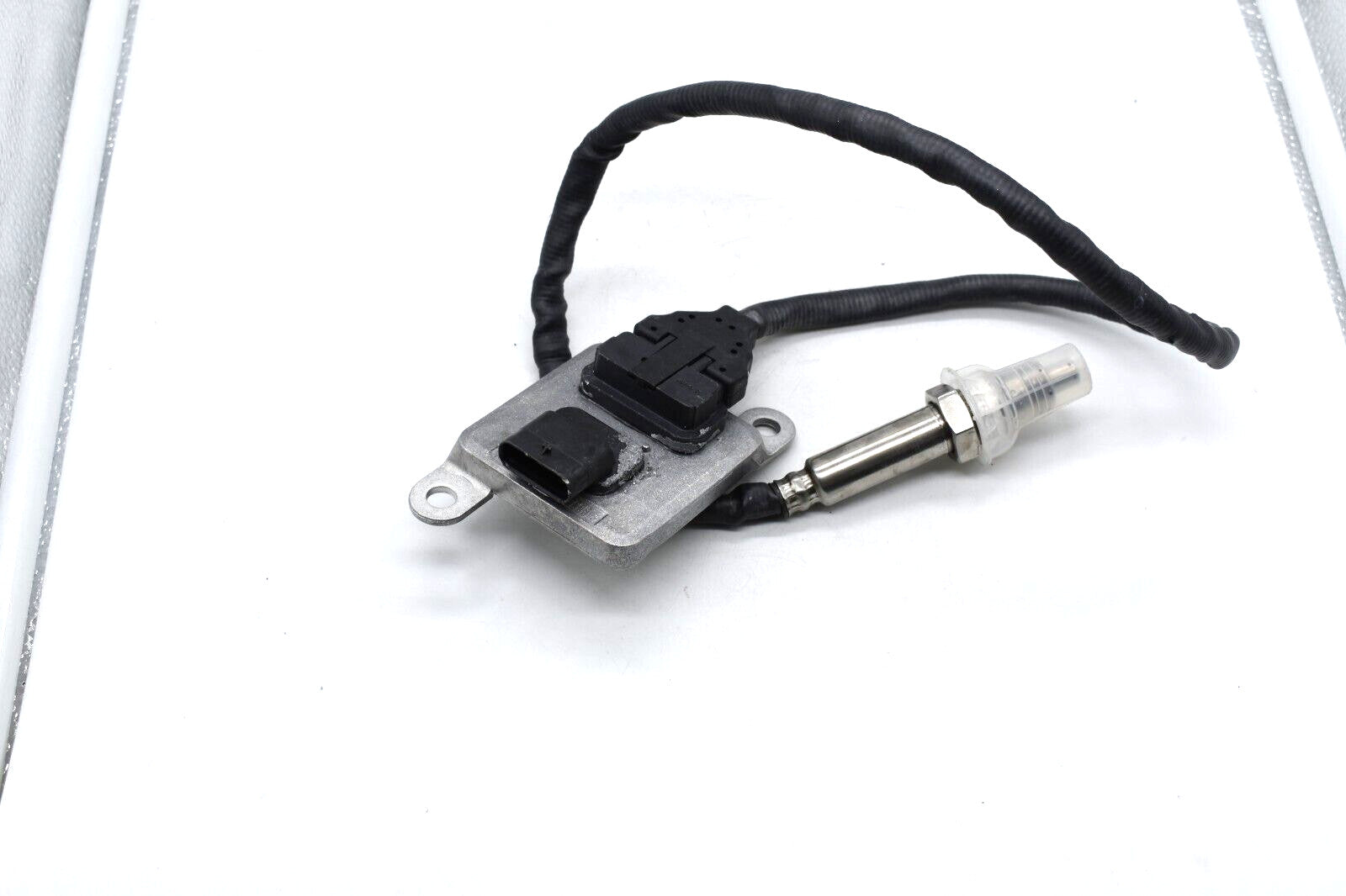 NOX sensor A0009053000 is suitable for W166, W205, S205, W213, R172, GLE320, GL350, and SLK350. n