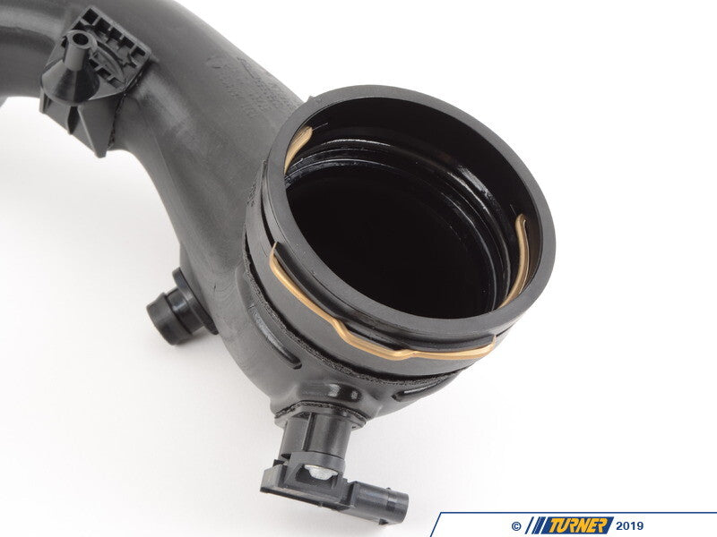 Intake hose, intercooler to throttle housing, suitable for BMW F22, F25, F26, F34. 13717604033