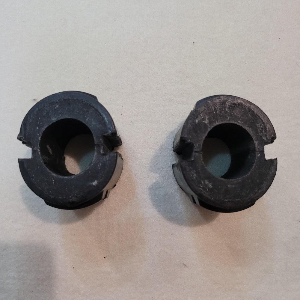 Front Sway Bar Bushing for Benz W211 E55 03-09 Q