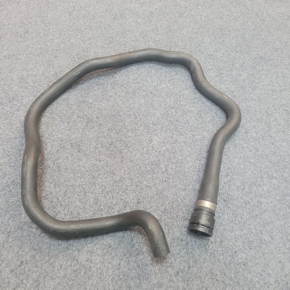 Radiator Hose for BMW 530i G30 17-20