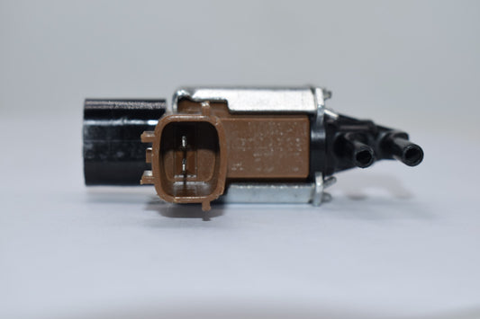 K5T46588 Intake Manifold VSV Vacuum Solenoid Valve Assy Fit J32 2.5L n