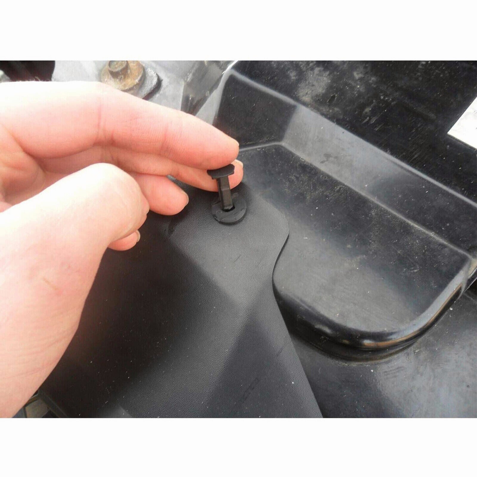 100 Pcs 8mm Car Bumper Clips Hole Plastic Fender Push Fastener Rivets Retainer