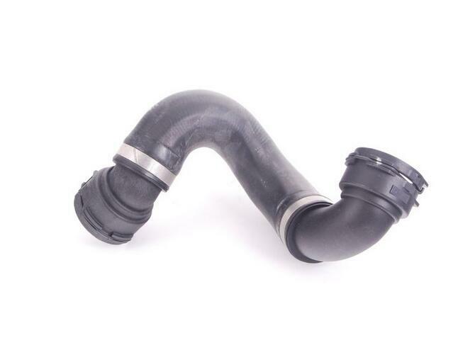 Lower radiator hose to thermostat housing suitable for E81 E84 E88 E89 E90 125i 325i- n