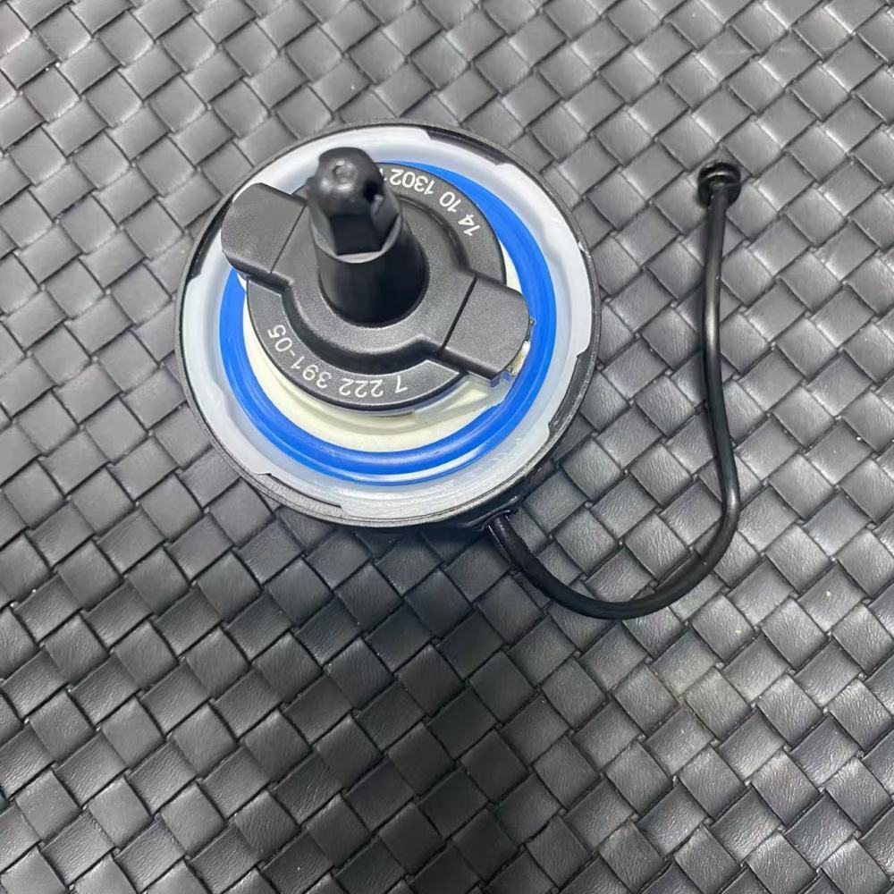 for BMW E81 E87 E88 E46 E90 E91 F20 F21 F32 E60 Non-Locking Fuel Cap Q