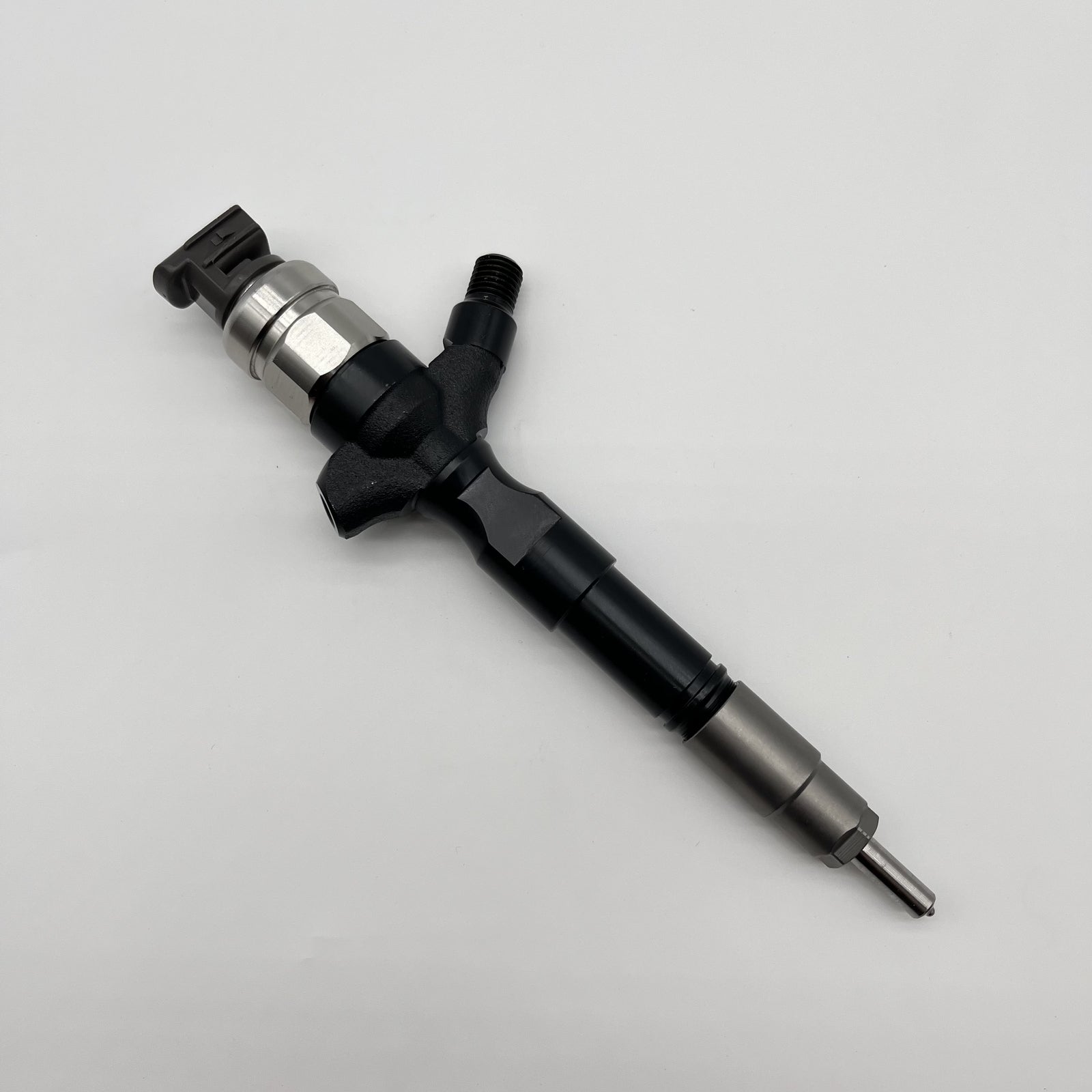 4X Fuel Injector 095000-6760 23670-30140 2367030140 for Toyota Hilux LandCruiser