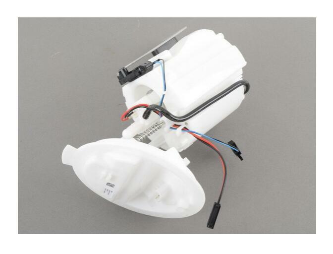 The new fuel pump assembly is suitable for W204, W212, C200, C250, and E200. n
