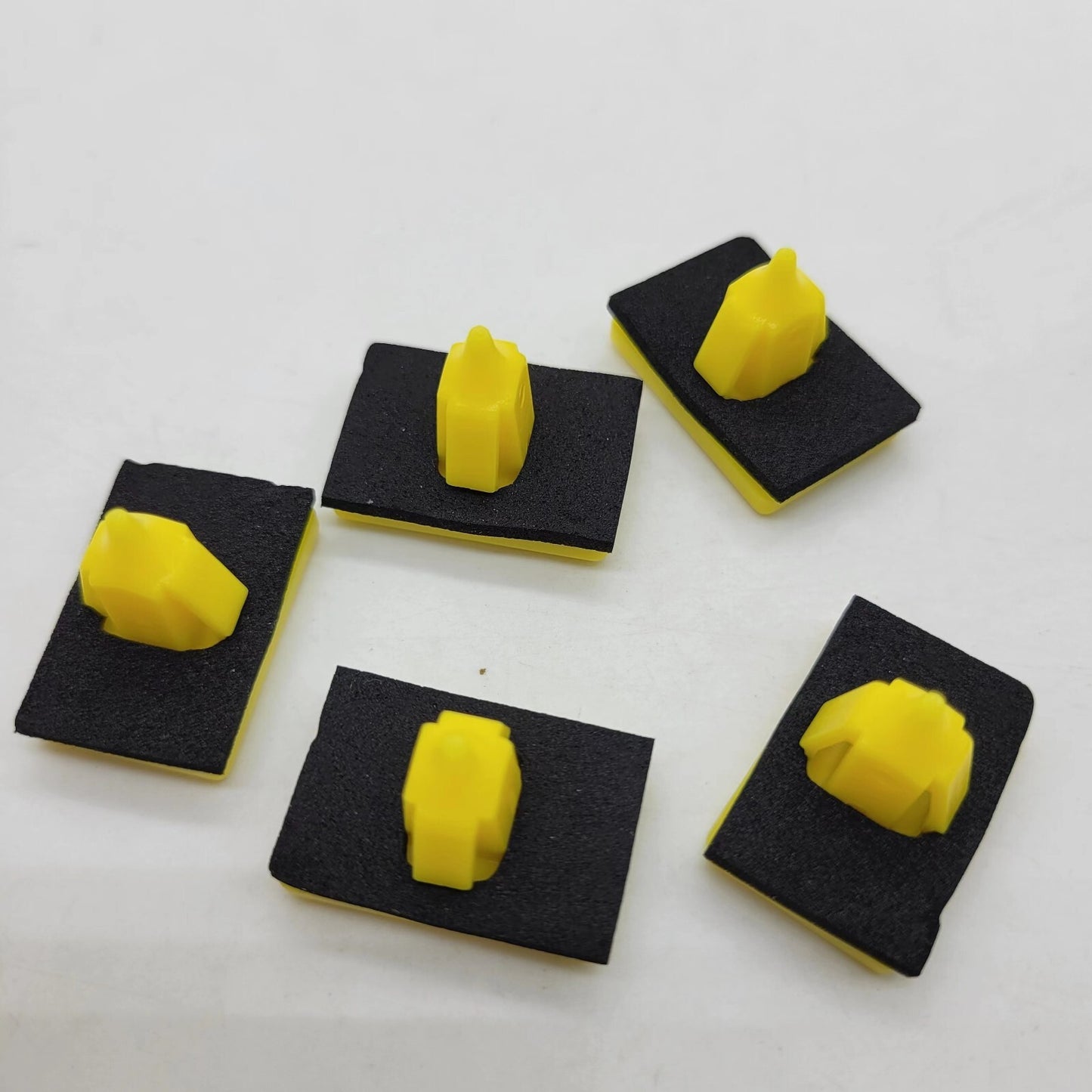 10Pcs Rocker Moulding Grommet Clip Screw W/Sealer for Hyundai  87759-27000