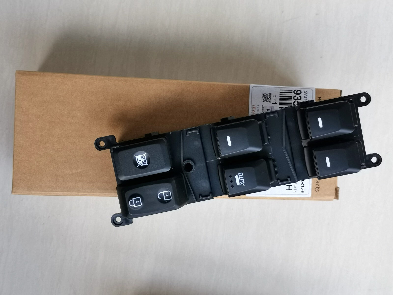 Driver Side Power Window Switch AUTO UP DOWN 935701W157 For 2012-2017 for Kia Rio