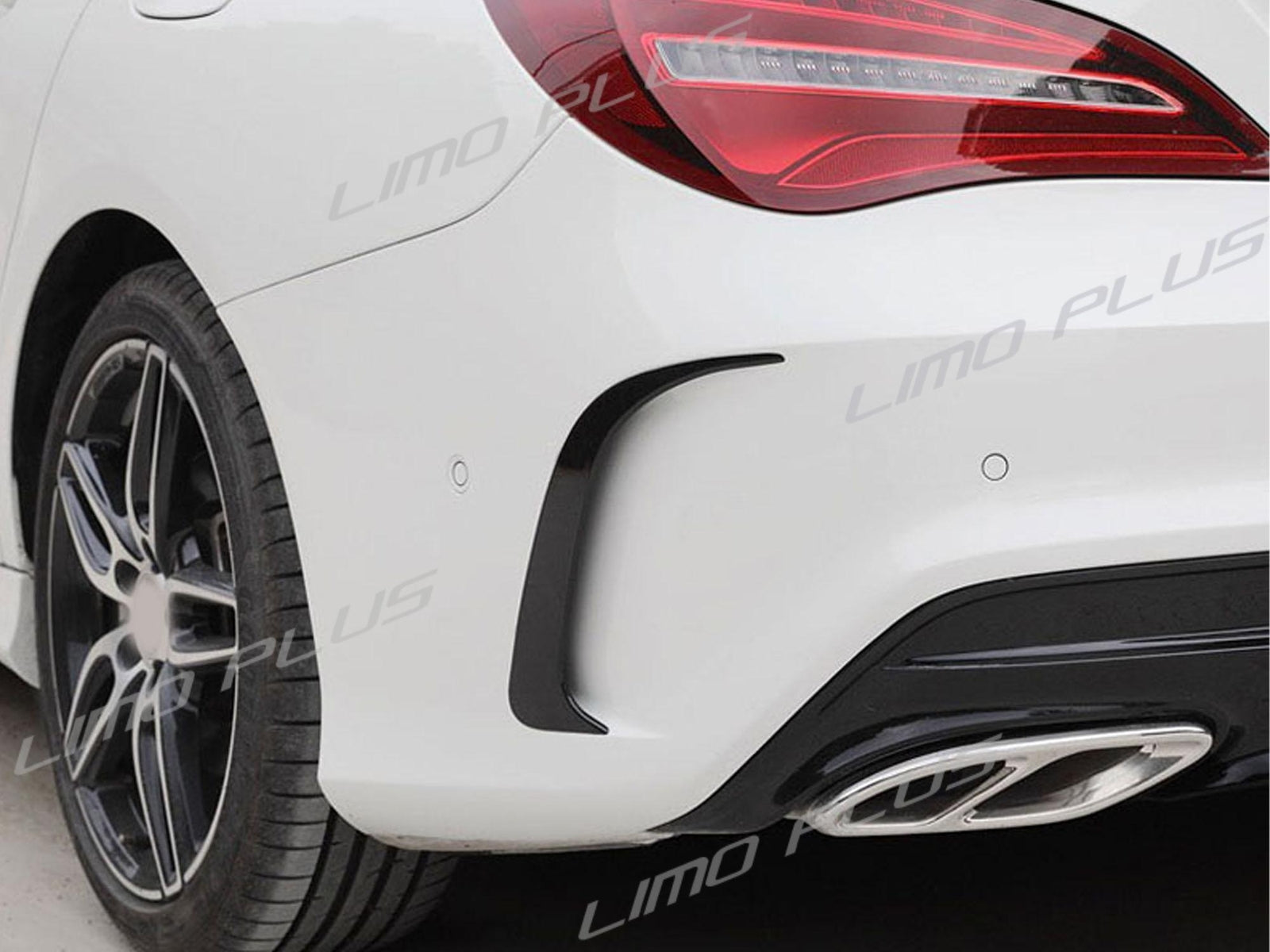 Gloss Black Rear Side Air Vents for Mercedes CLA C117 CLA200 CLA250 AMG 13-19 Q