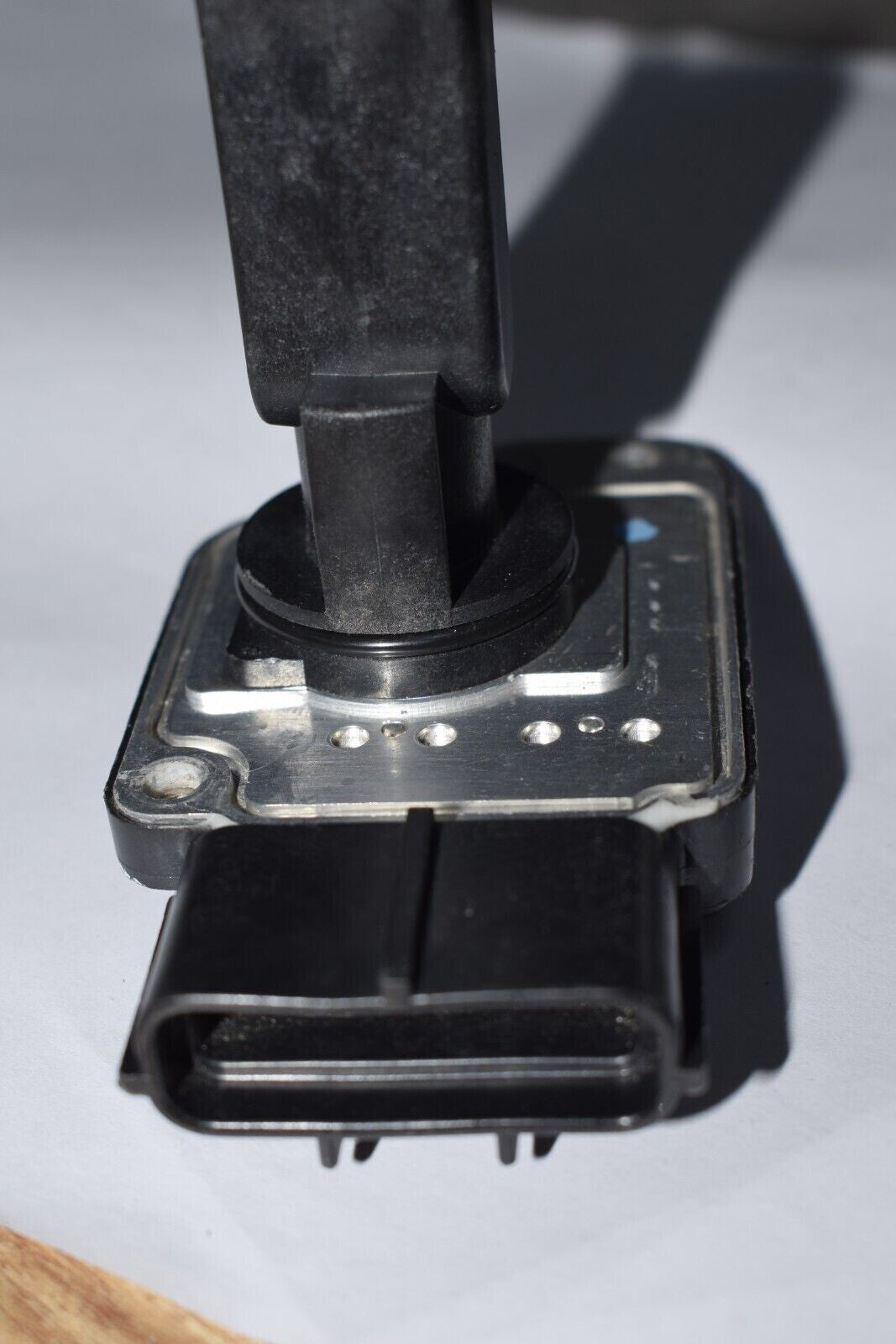 YC2F-12B579-BA Automotive Mass Air Flow Sensor Instrument MAF Sensor Suitable for 2003-2004- n