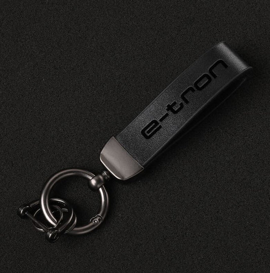 Carbon fiber leather black car keychain/key ring with horseshoe buckle for Audi Q8
