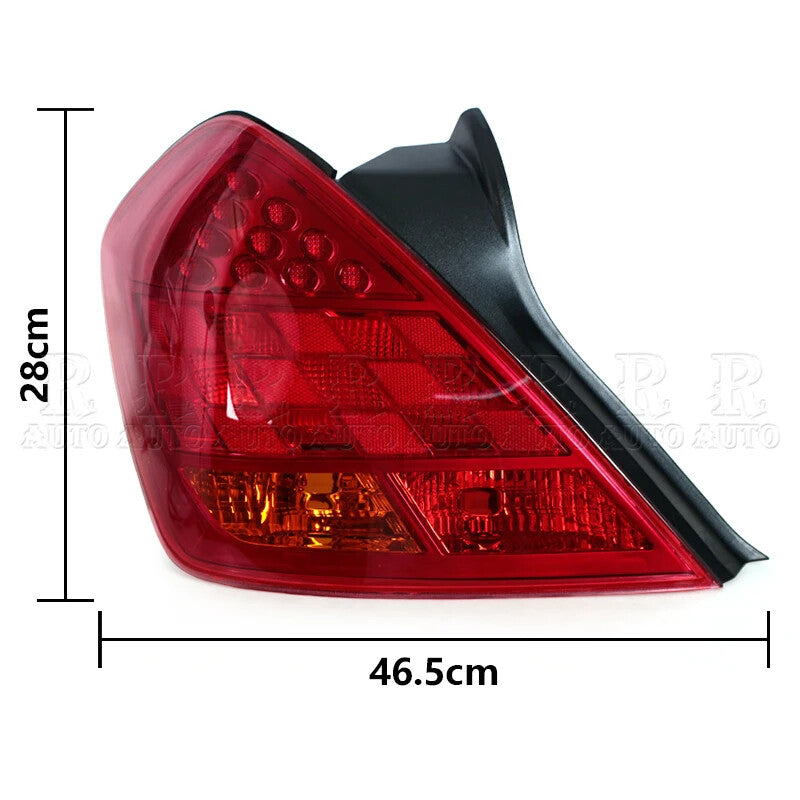 The left taillight is suitable for the for Nissan Teana 2006 and 2007 models, serving as both the rear brake light and turn signal light.