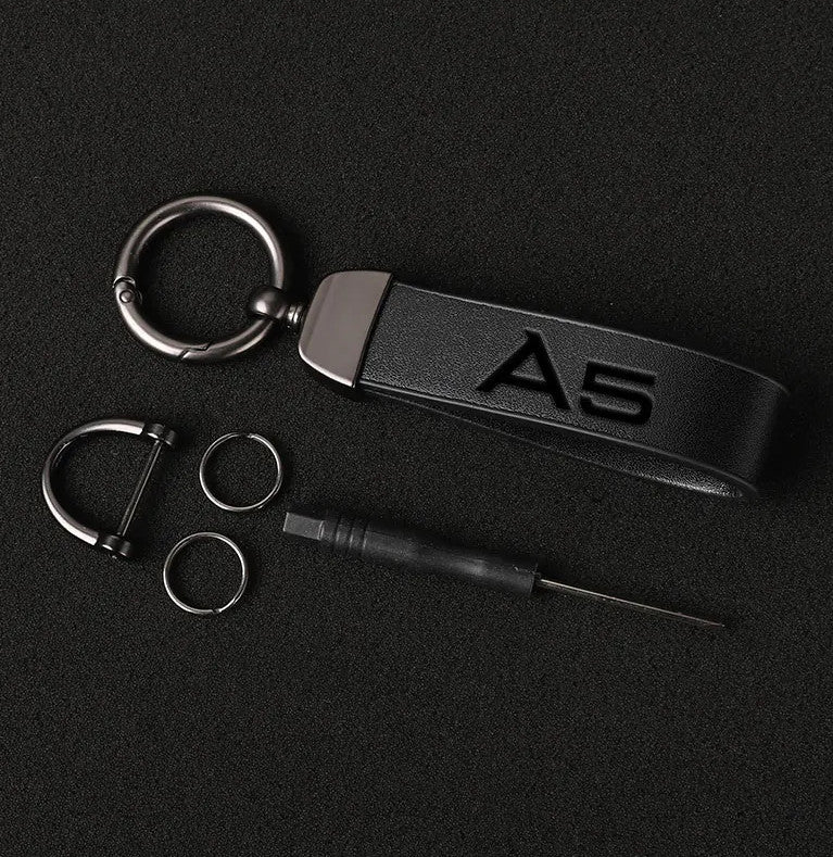 Suitable for Audi for A5 car keychain/key ring, dark green leather horseshoe buckle gift.