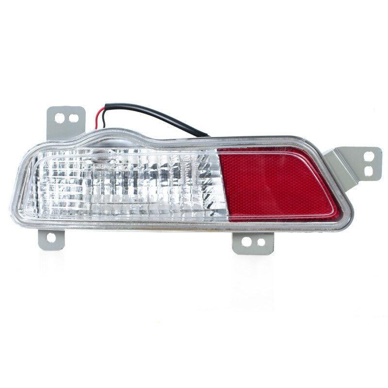 A pair of reflector taillights and brake lights for Chevrolet for Cruze hatchbacks 2009-2016.