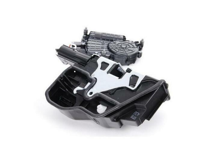 One right rear soft-close door lock mechanical actuator for F10 F01 528i- n