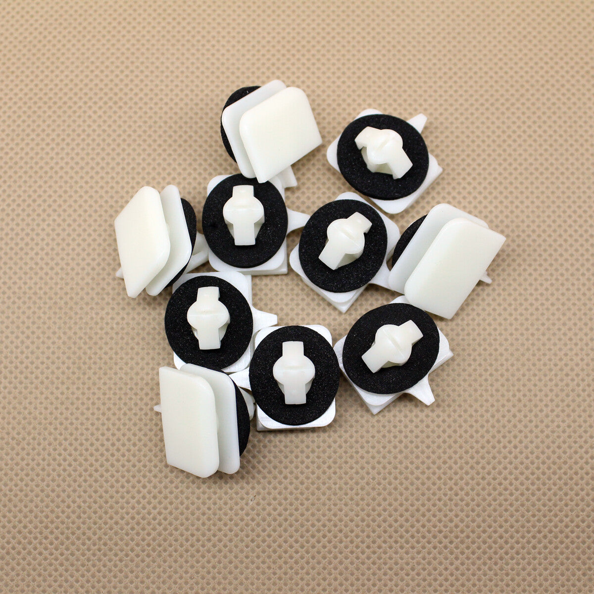 For 2005-2012  for ford  for Mustang W710528-S300 Rocker Molding Clips W/Seal X15 Mounting