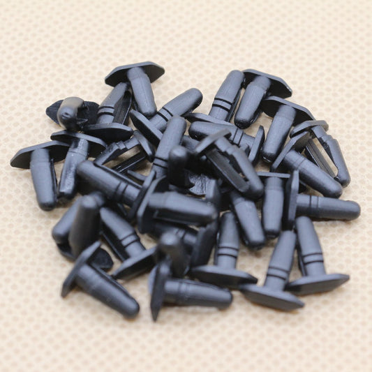 2-piece set of automotive clutch pump master cylinder clips 9676534480, suitable for Citroen and for Peugeot. 18032 A