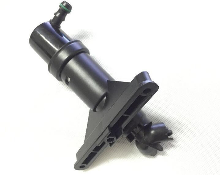 The new right-side headlight washing machine nozzle cylinder is suitable for E60 E61 525i 530i - n