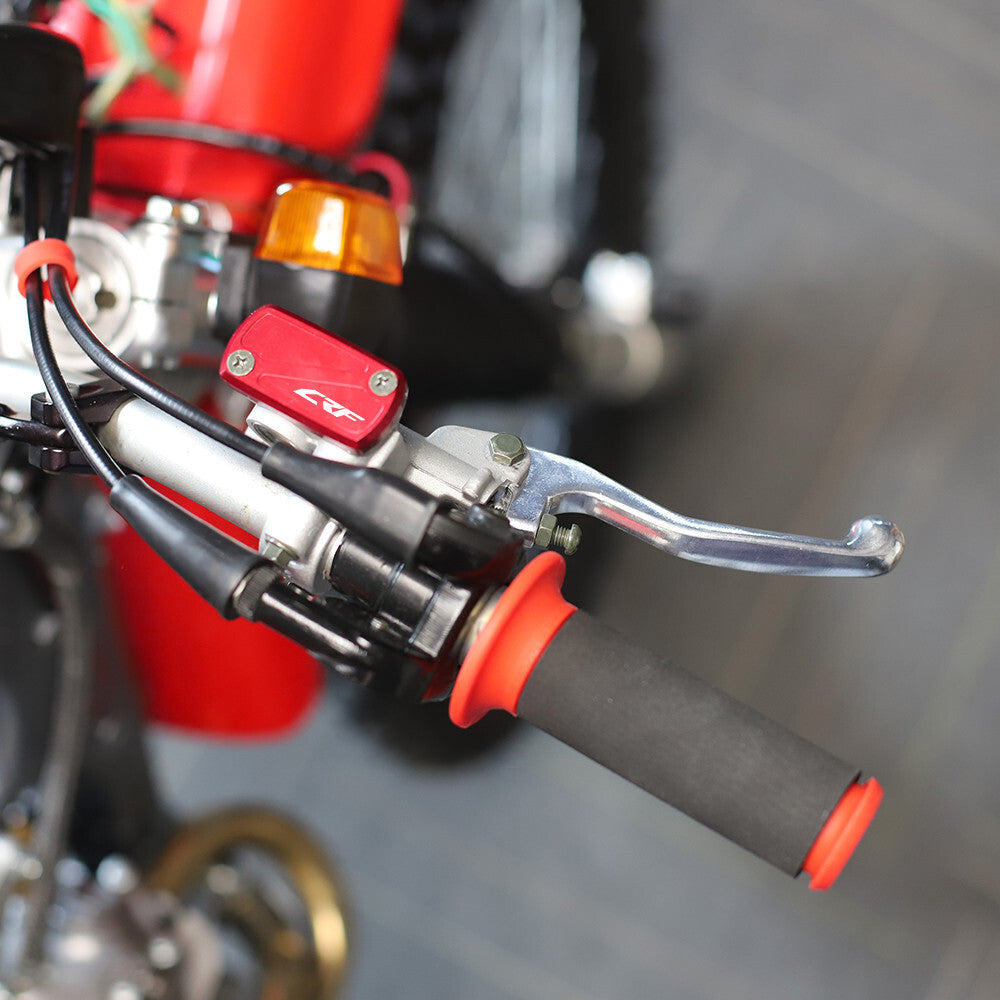 This automotive fuel line filter is suitable for Peugeot for Citron 2-piece 10mm ID8 10x8 90 m
