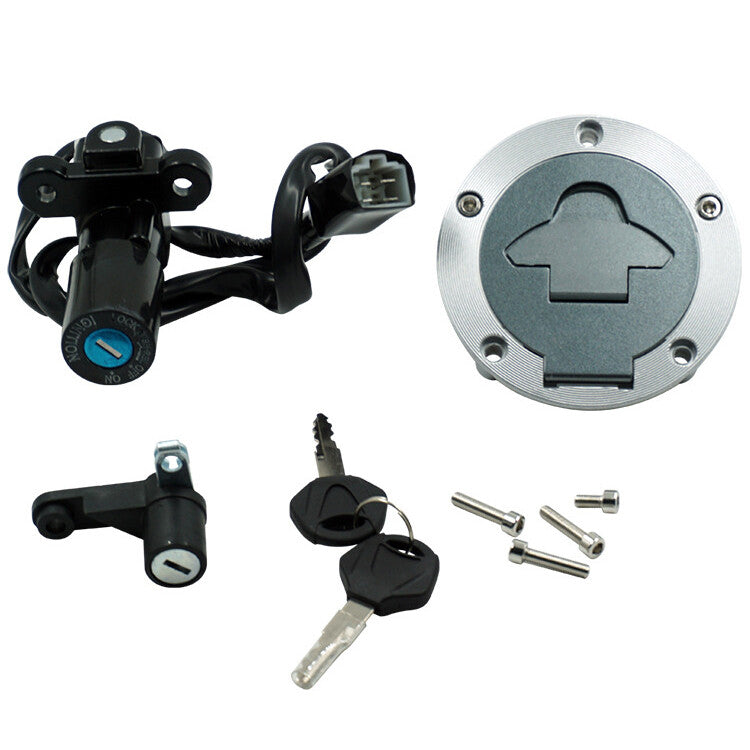 One ignition switch lock fuel filler cap suitable for Yamaha YZF-R25 and YZF-R3 models (2015-2018). Q