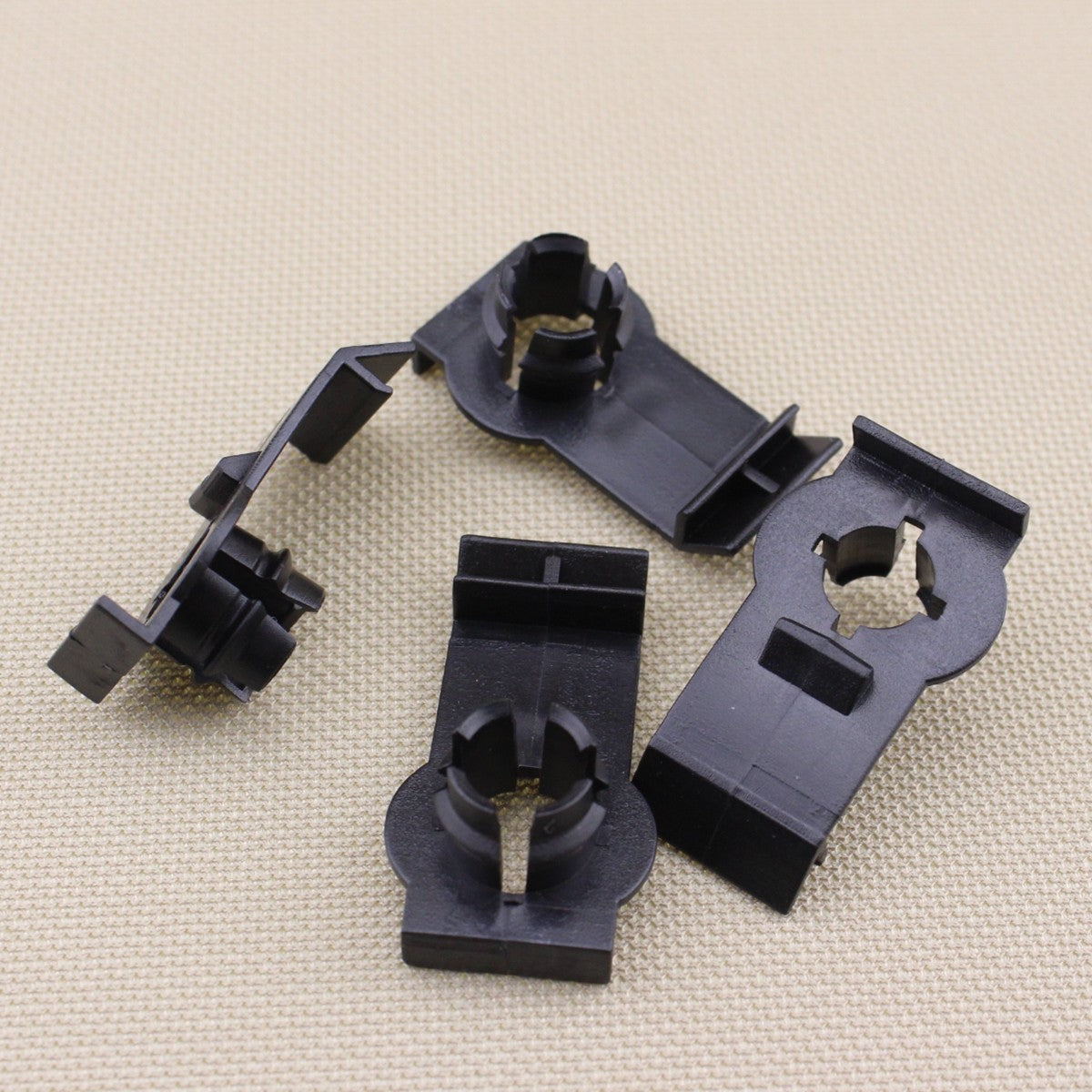 Window Regulator Clip Front Left or Right Fit for BMW E53 X5 4Pcs 51338254781