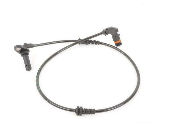 1 piece Front Right side ABS Wheel Speed Sensor for W212 E320 E350 v