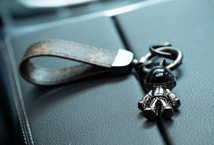 Universal Car Key Metal Ring Astronaut Chain 3D Keyfob Cute for Mini Keyring