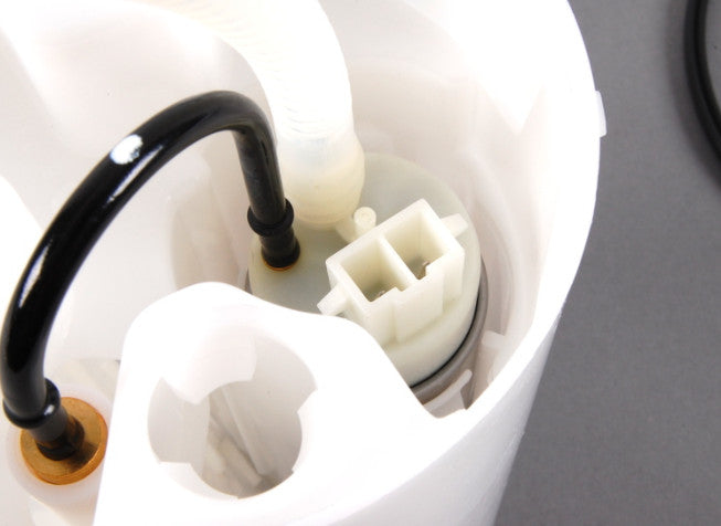 The new fuel pump module assembly is suitable for X3 E83 2.0i 2.5i 3.0i 2003 - 2006 - n