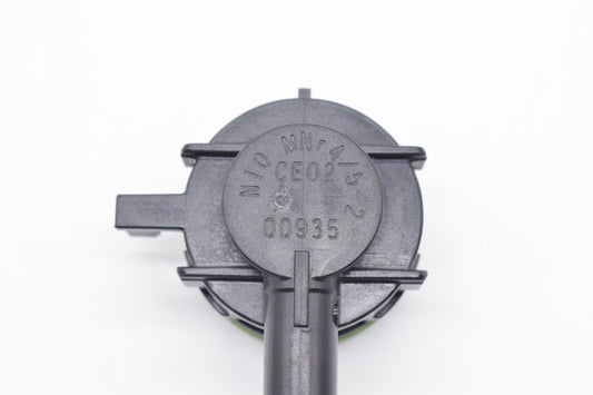 new for Audi A3 Sportback 8V PCV valve 04E103175 - n