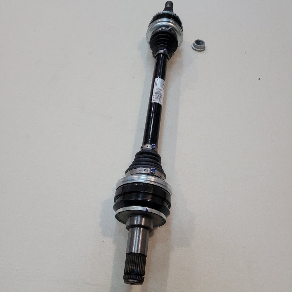 The rear driveshaft is suitable for Lexus LS430 2001-2006. Q