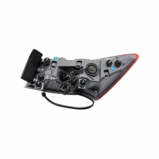 Taillight outer L replacement part # 26676813 Q