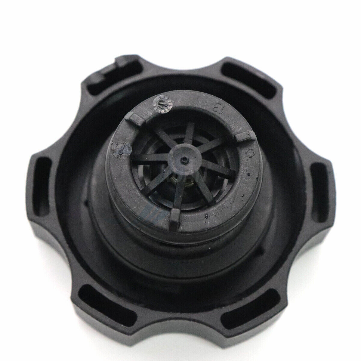 Radiator coolant recovery bottle cap for Chrysler for Dodge for Jeep engines 68249136AA Q