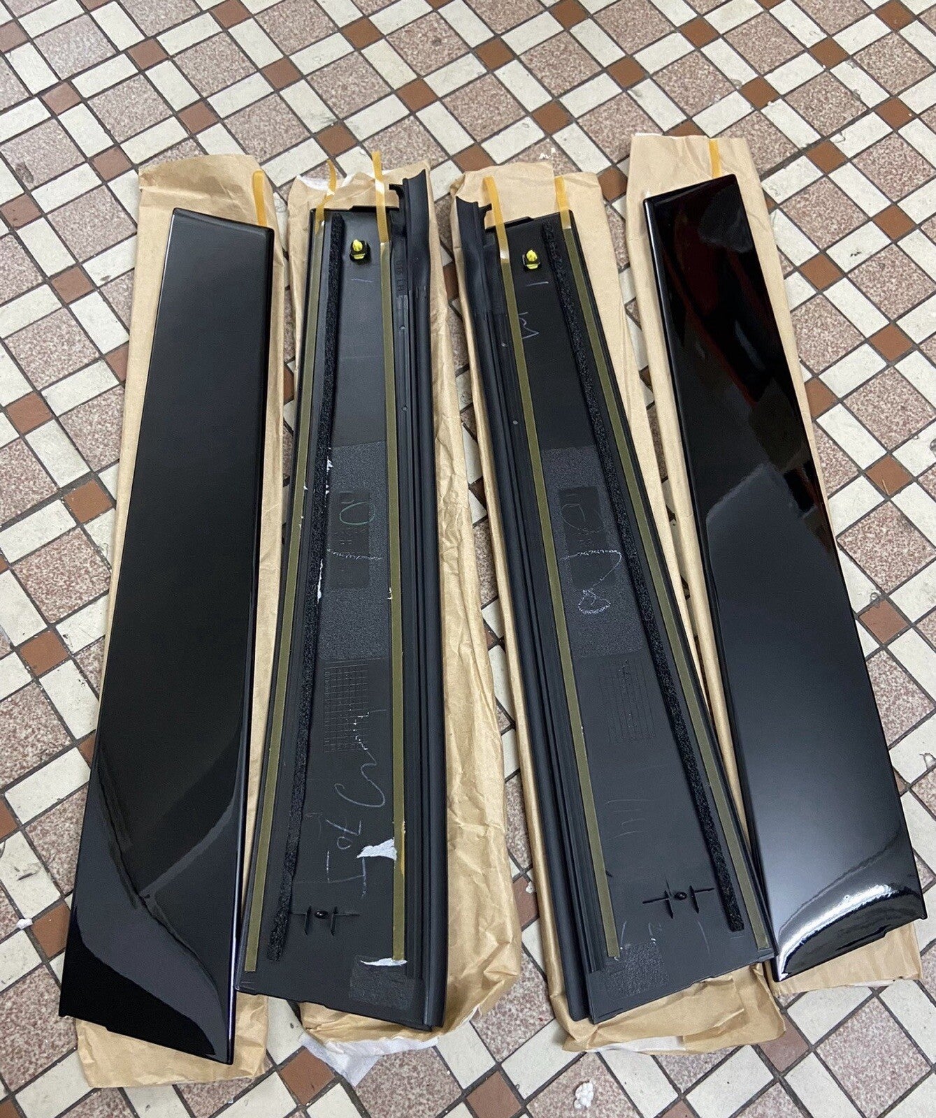for Toyota Venza 2021-2024 Rear Right Door Moulding Applique 75075-48150