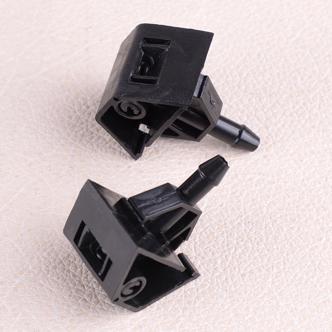 fit for Nissan Qashqai 08-14 2pcs Front Windshield Washer Spray Jet Nozzle Kits Q