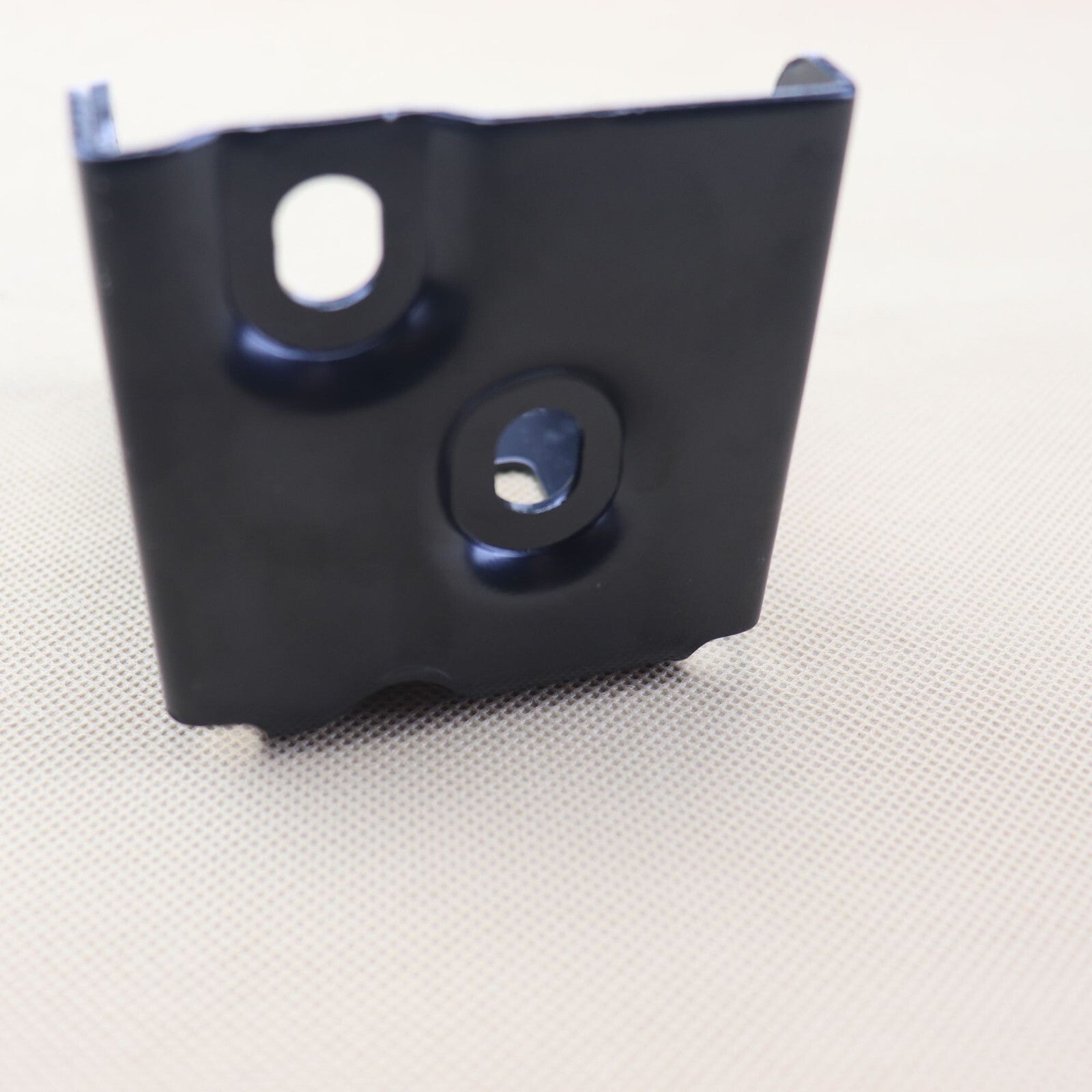 Suitable for Mercedes radiator core support upper bracket right 2056261400Tie rod front