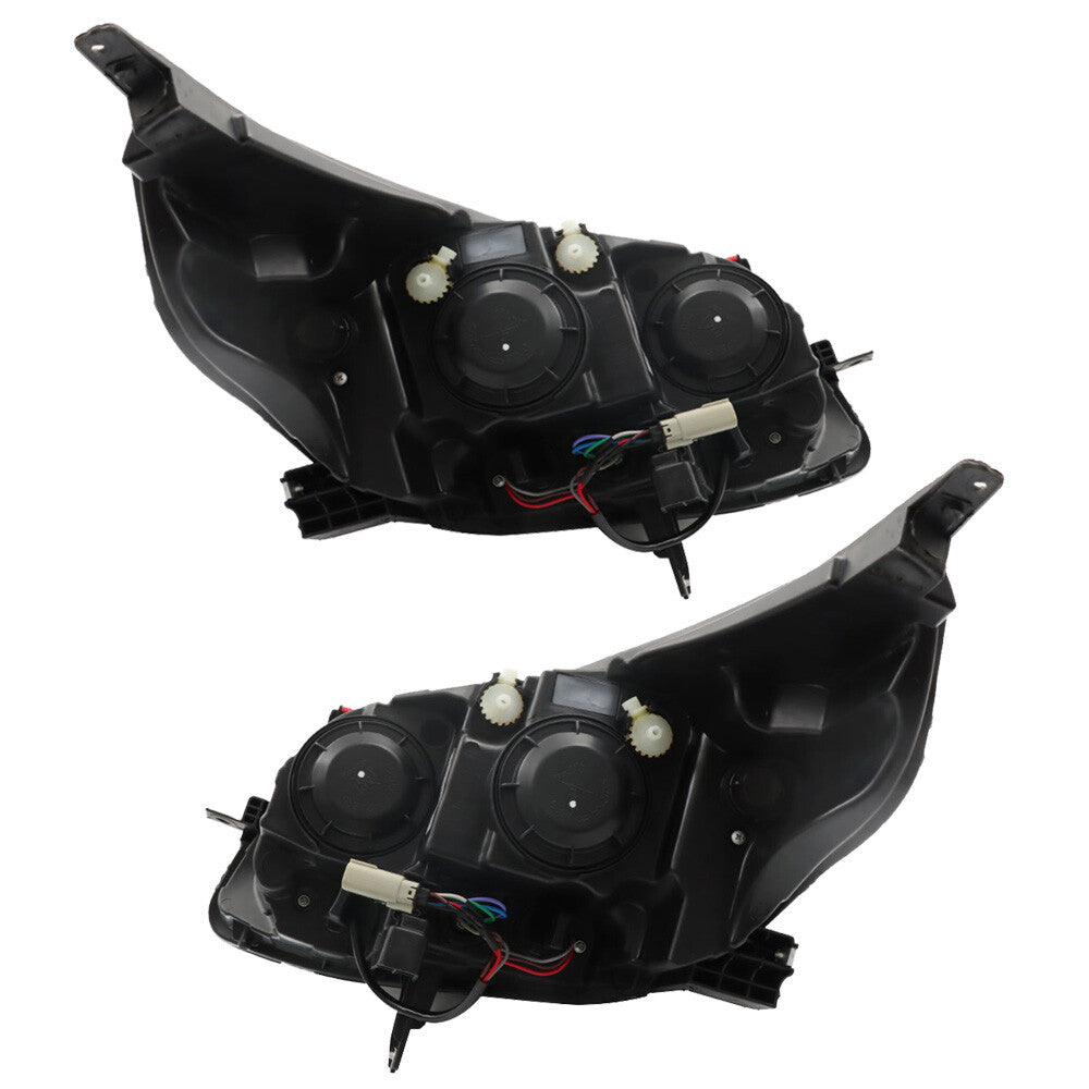 A pair of L+R headlights for the Malibu LS 2013-2015/2016 limited edition LS, halogen chrome. n