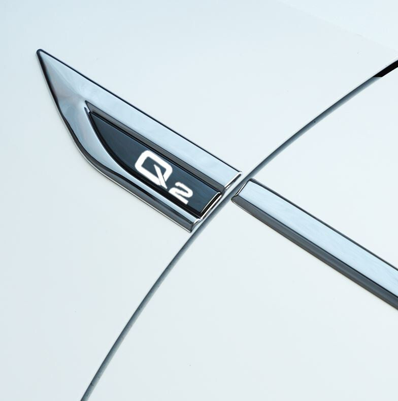 Suitable for Audi S series car keychains, horseshoe buckles, suede black accessories.