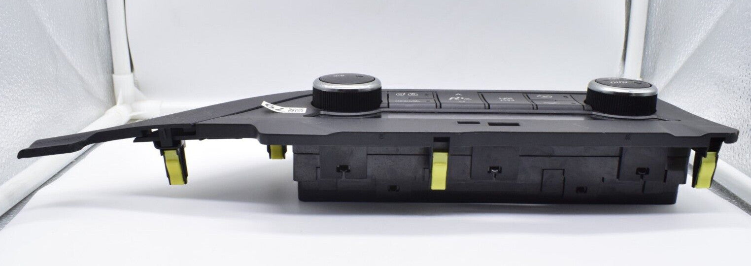 SE2933 Climate Control Unit 55900-02790- n