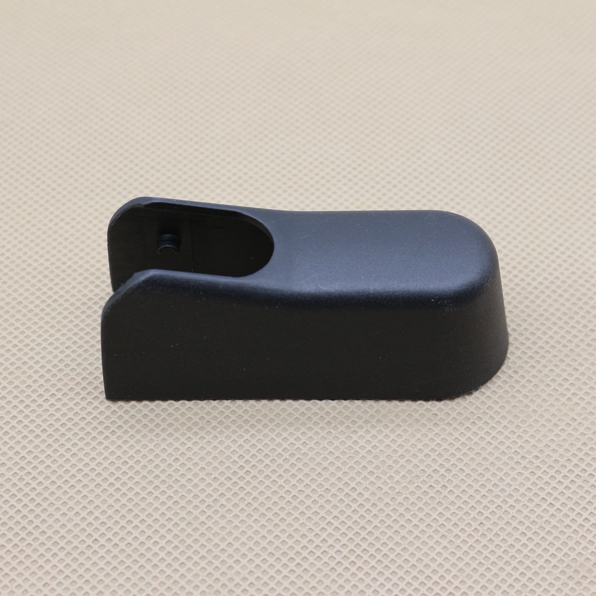 Suitable for Mercedes-Benz GL, ML, R, GLK Class rear windshield wiper arm studs, nuts, and caps.