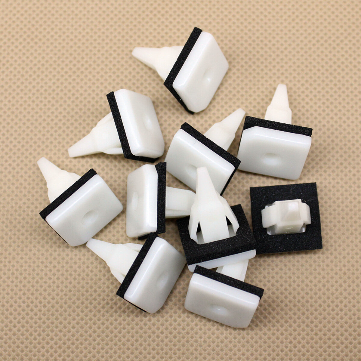 10x Trim Grommet Nylon Retainer Clips for Mitsubishi Side Skirt  Body Molding