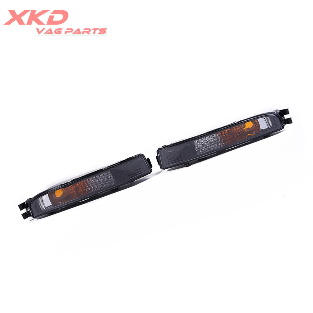 A pair of turn signals without bulbs for Volkswagen Bettle 2012-2016 5C5953041A