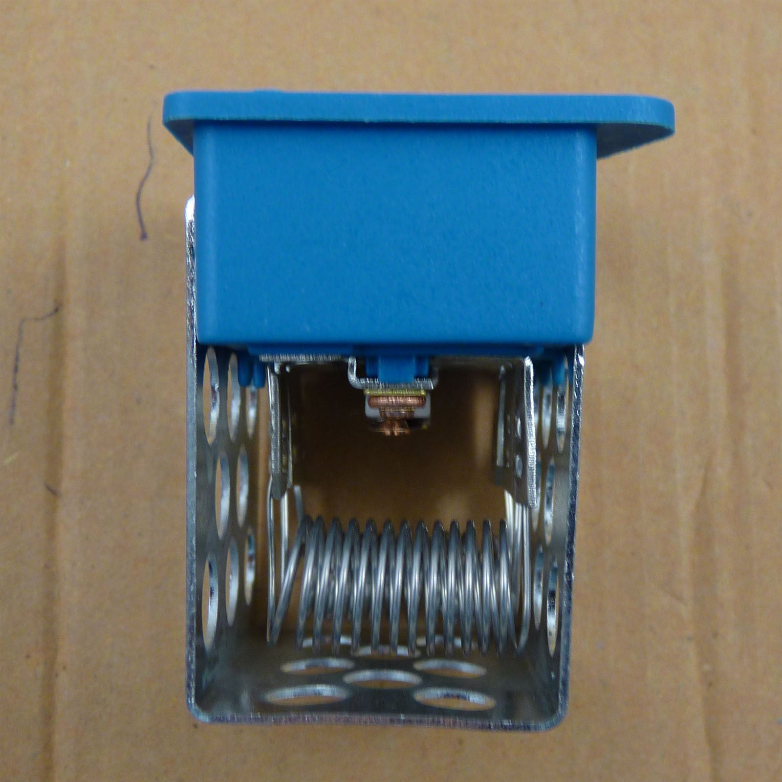 Suitable for 525i heater blower resistor fan control module 64118391699 64111468524- v