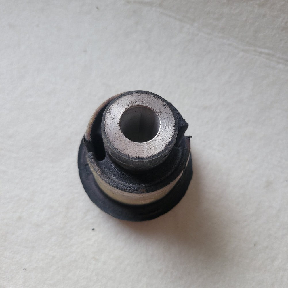 Bushing Front Sub Frame Rearward for Honda Accord for Acura TSX 03-08 Q