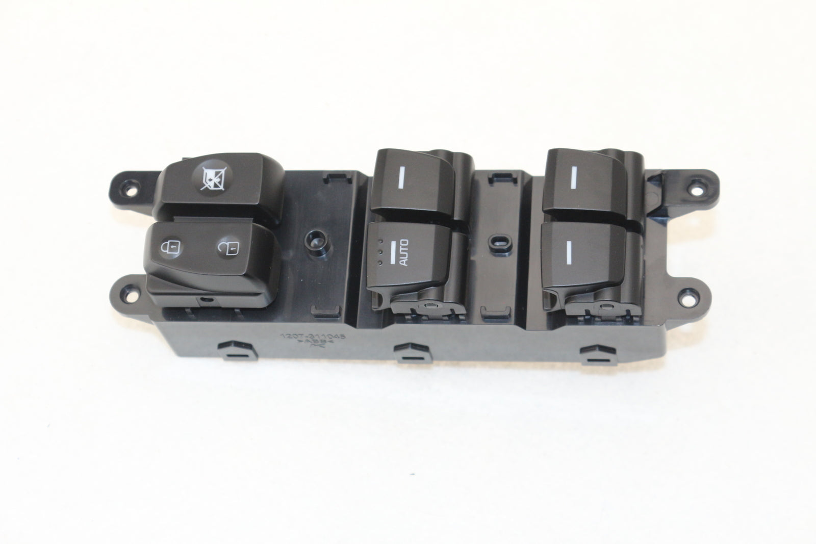 Driver Side Master Power Window Switch 93570-A01004X for Hyundai IX25 2014-2019