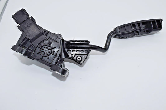 NEW for Honda CR-V 2013 Diesel Gaspedal 2700000400 AME15793 Q