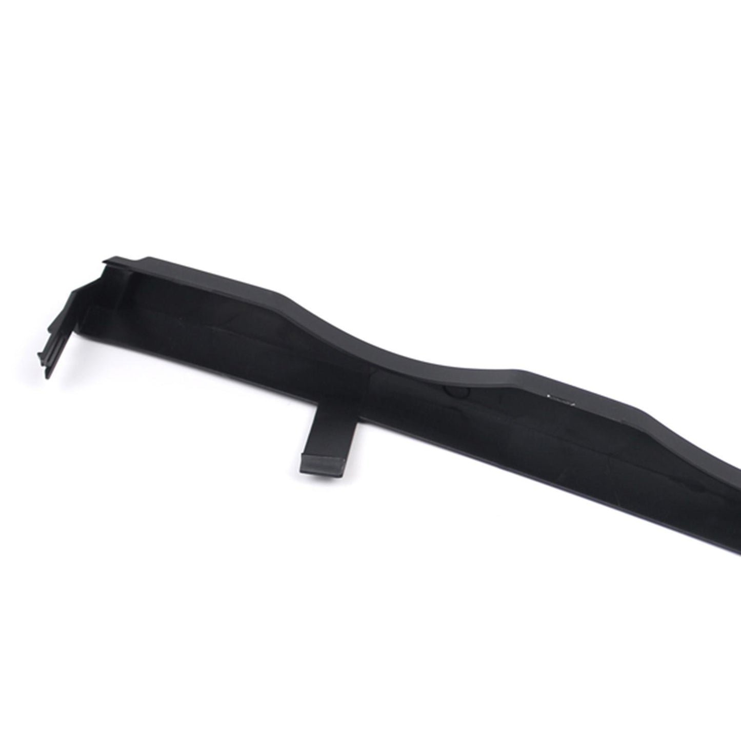 Two-piece front lower headlight molding trim filler for BMW 3 Series E46 4D 1998-2001