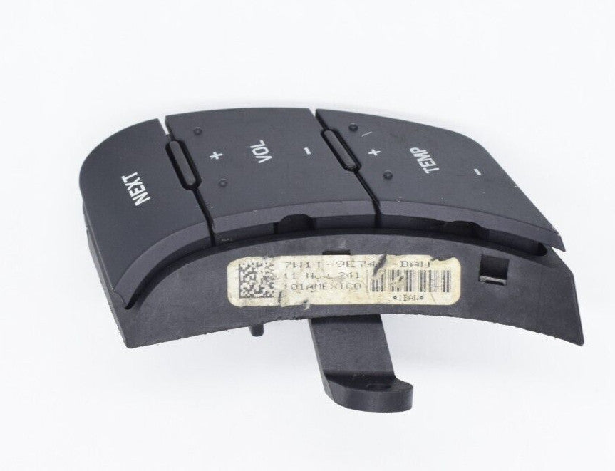 05-11 for Lincoln Town Car Steering Wheel Control Switch Button 5W1T-9E740- for BAW - n