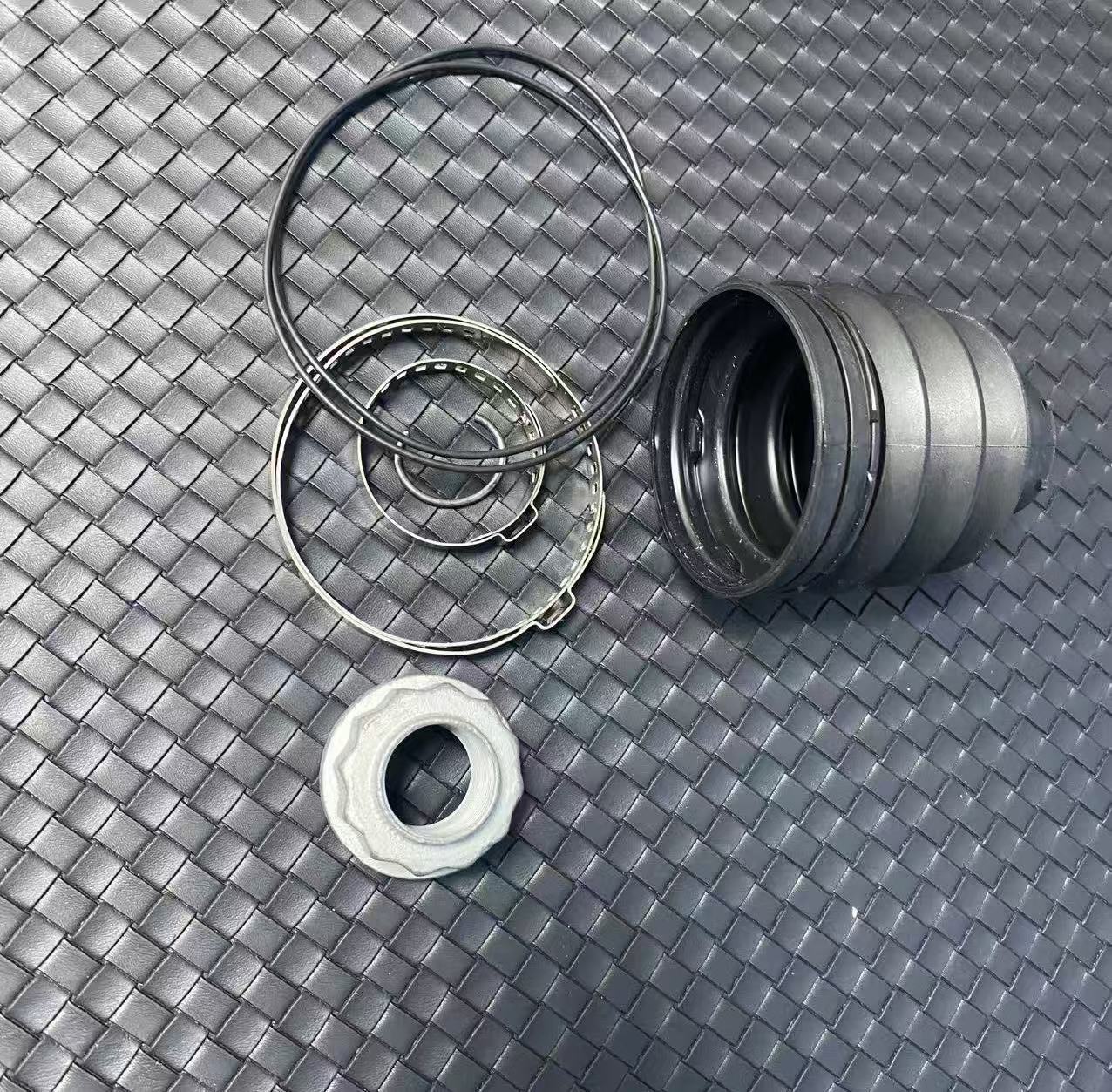 Parts# A1663570700 Half shaft dust cover 1pc/pack